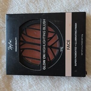 The Lip Bar Glow‎ On Highlighting Blush NWT